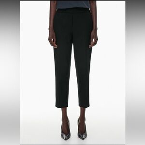 Aritzia Babaton Conan Cropped